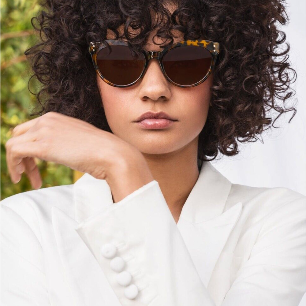 Saint Owen Curateur Wylde Sunglasses Cat Eye Tortoise Brown Lens Italy UV400 NWT